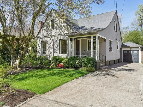 3825 SE Carlton St, Portland, OR 97202