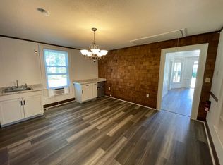 301 Mill Ave, Jacksonville, NC 28540