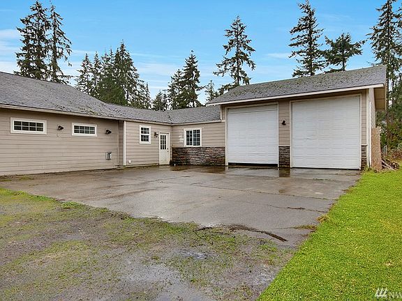 3rd image of 15518 96th Avenue Ct E