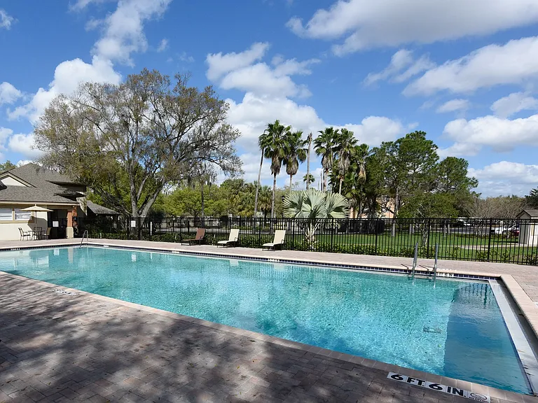 Reflections Apartments — Photo 23