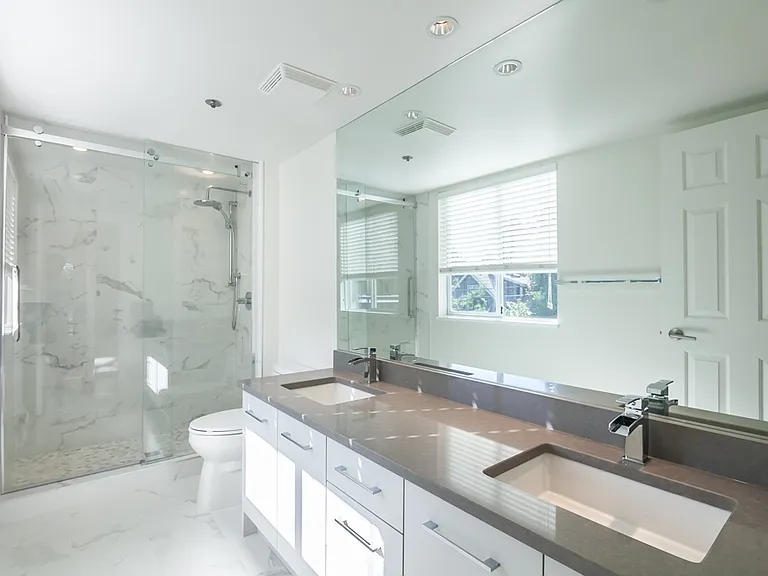 3220 W 4th Ave #D100 — Photo 8