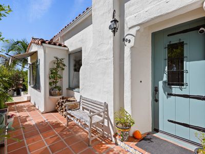 909 E Carrillo Rd, Santa Barbara, CA, 93103