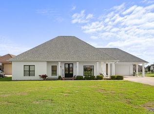 138 Mandie Dr, Bourg, LA 70343