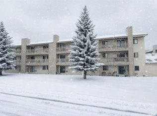 Fairway Manor, Saskatoon, SK S7H 5L5