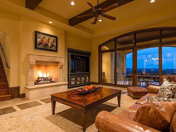 5th image of 4609 Mirador Dr