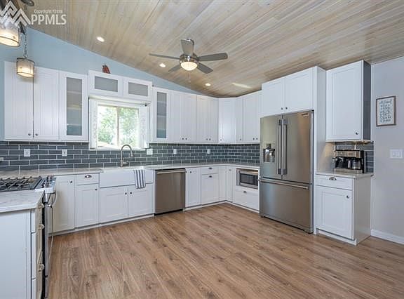 This gourmet kitchen is a chef's (or wanna be chef's) dream come true!