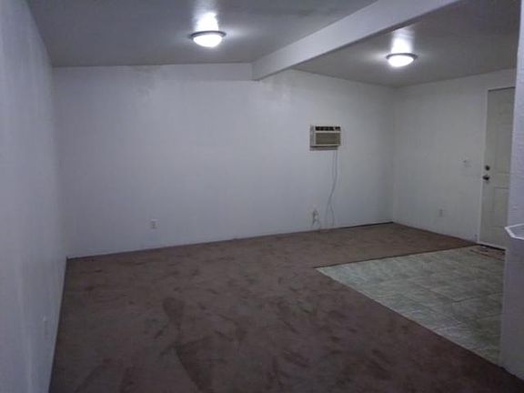 3rd image of 17641 Scherzinger Ln