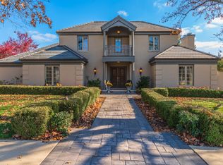 47 Country Club Pl, Bloomington, IL 61701
