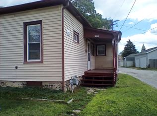 5711 13th Ave #1, Kenosha, WI 53140