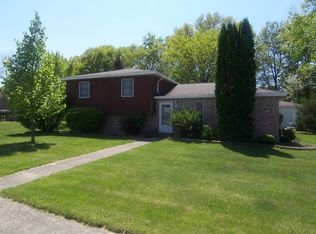 14407 Riskin Rd, Cedar Lake, IN 46303