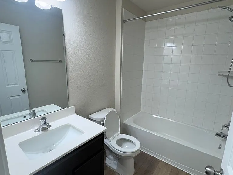 1812 Bee Creek Loop — Photo 29