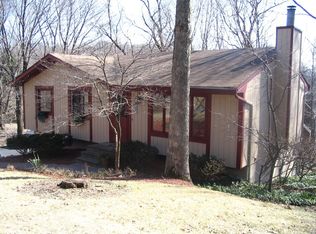 20 Maple Ter, Stanhope, NJ 07874