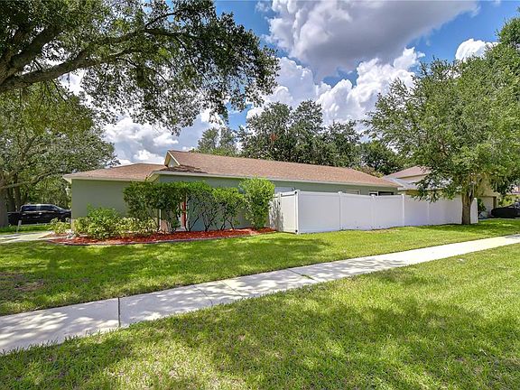 3rd image of 8736 MORRISON OAKS COURT