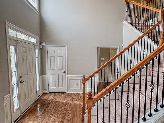 4th image of 3642 Ramsey Close
