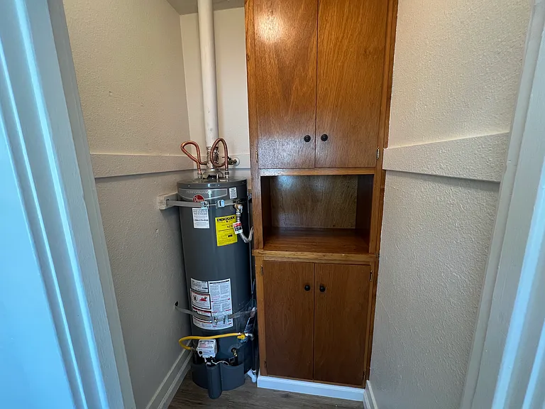 1443 Parker Ave — Photo 15