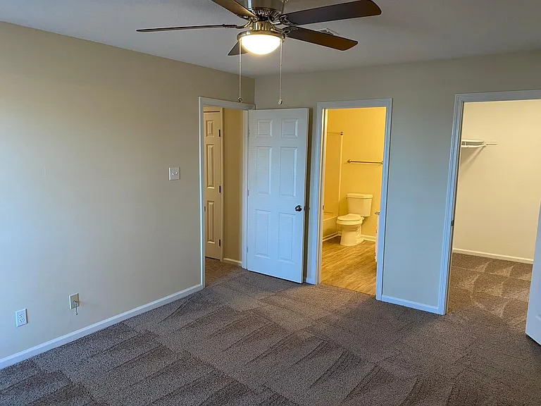 2750 W Pershing Blvd #203 — Photo 16