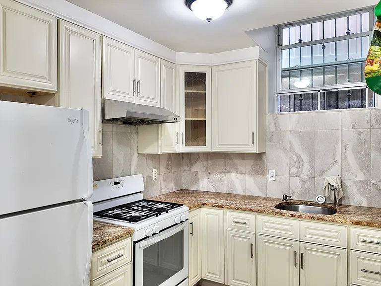 25410 57th Ave #1 — Photo 3