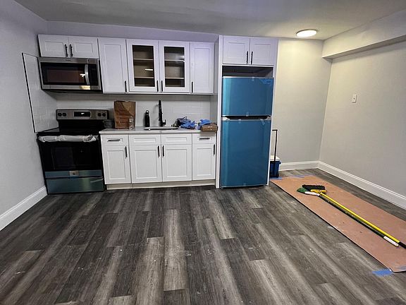 2nd image of 376 Huntington Ave Floor 1