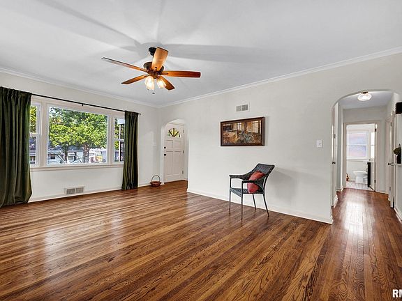4th image of 3128 N Chapel Pl