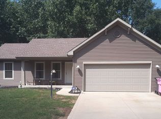 30185 Holben Woods Ln, Elkhart, IN 46516