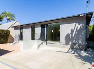821 S Muirfield Rd, Los Angeles, CA 90005