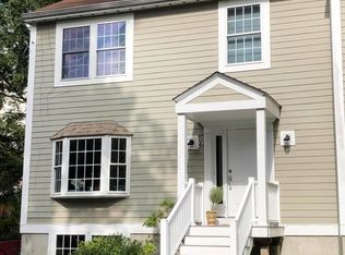 4 Cottage Pl #A, Greenwich, CT 06830