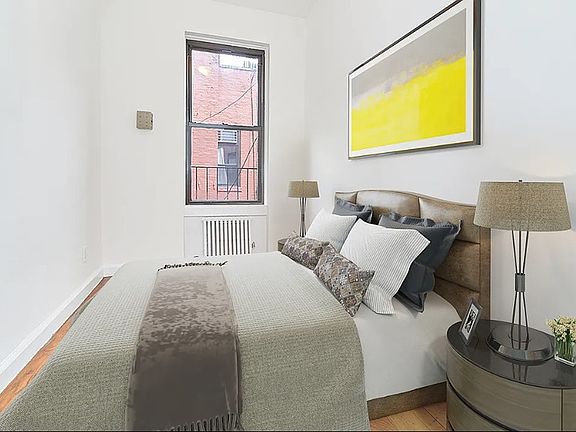 3rd image of 353 W 44th St APT 2e