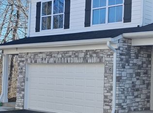 3180 Cobblestone Ln, Dayton, OH
