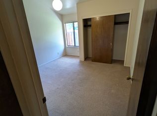 285 Saint Michael Ct APT B, Chico, CA 95973