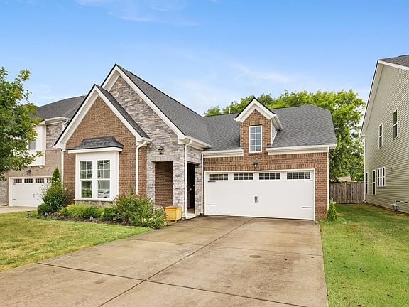 2nd image of 2618 Miranda Dr