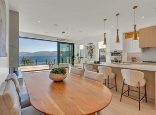 602 Lakeshore Dr W #401, Penticton, BC V2A 1B9