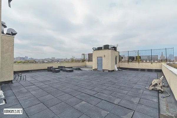 Sold by Bedford Brownstone Realty | media 32