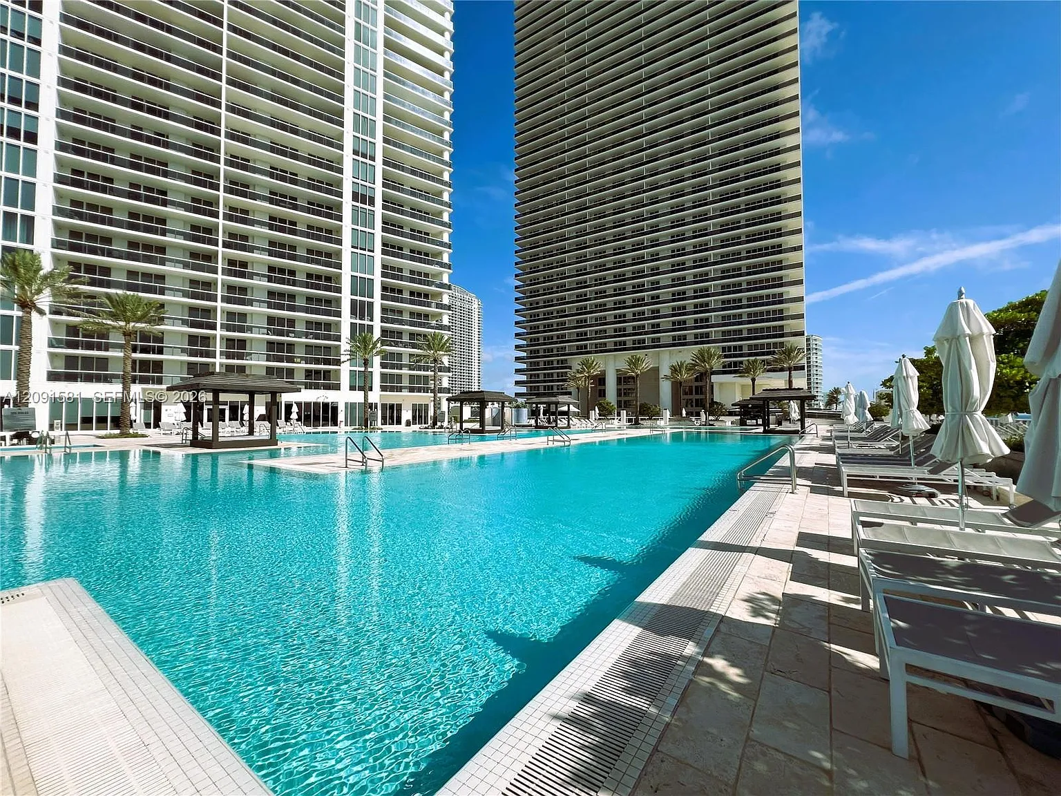 Beach Club Condo — Photo 2