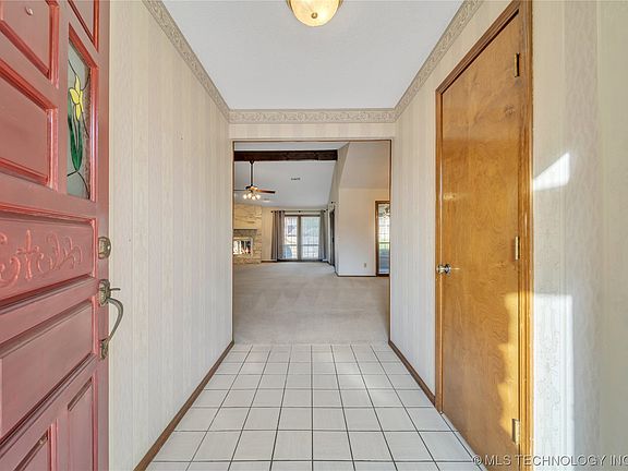 3rd image of 8108 S 75th East Ave