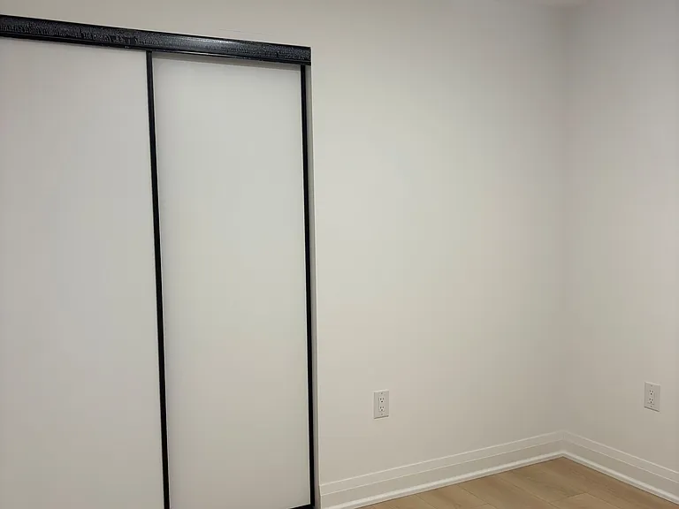 64 Charlotte Abby Dr #BASEMENT — Photo 31