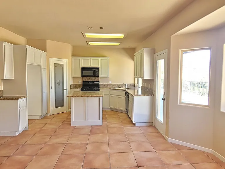 6231 Mirlo Rd — Photo 50
