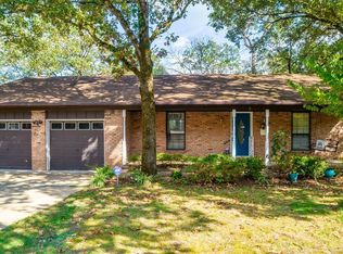 2 Pennwood Dr, Sherwood, AR 72120