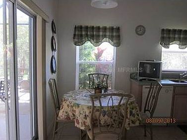 5th image of 584 Portofino Dr