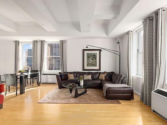 2nd image of 15 Broad St APT 2720