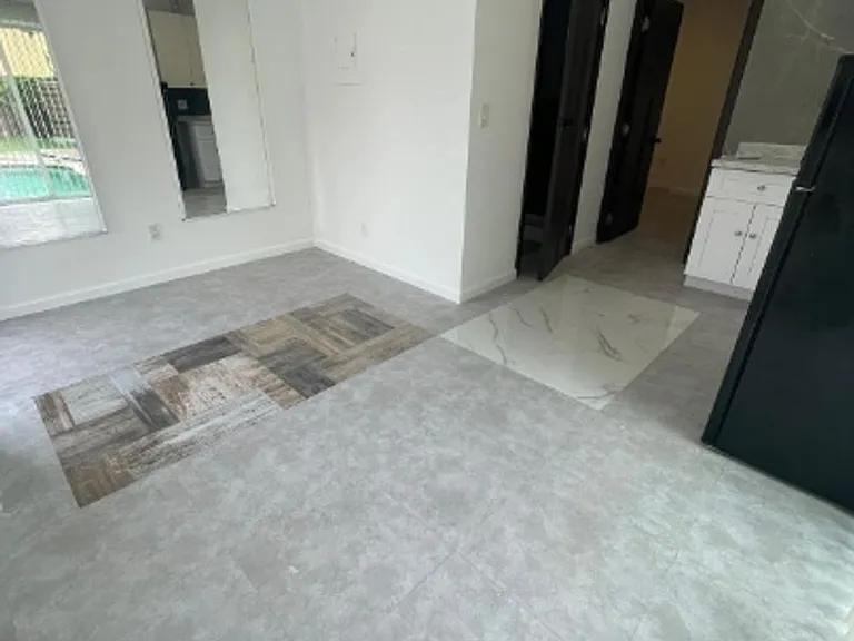 22 Southeast 10th Terrace — Photo 10