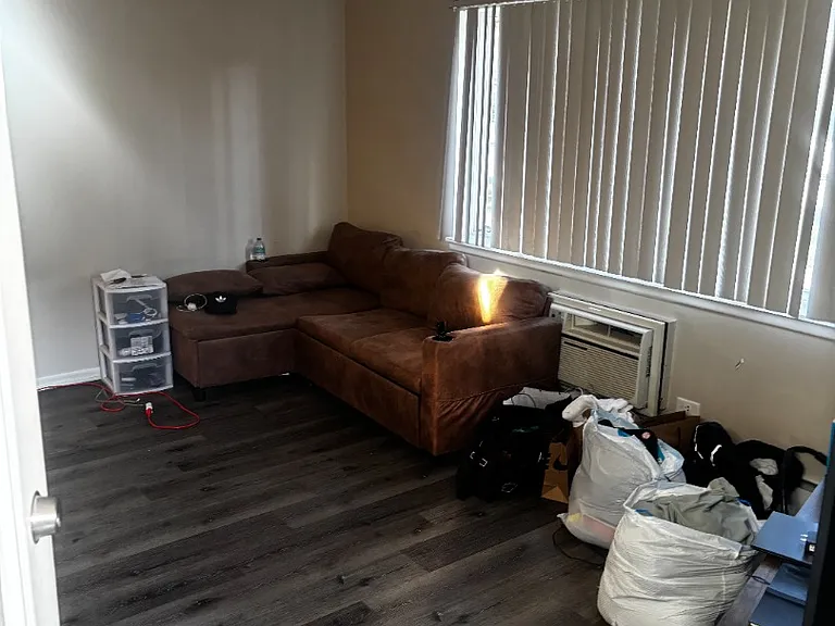 1384 Brown St — Photo 6