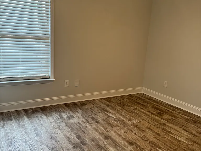 131 Brookslanding Dr — Photo 10