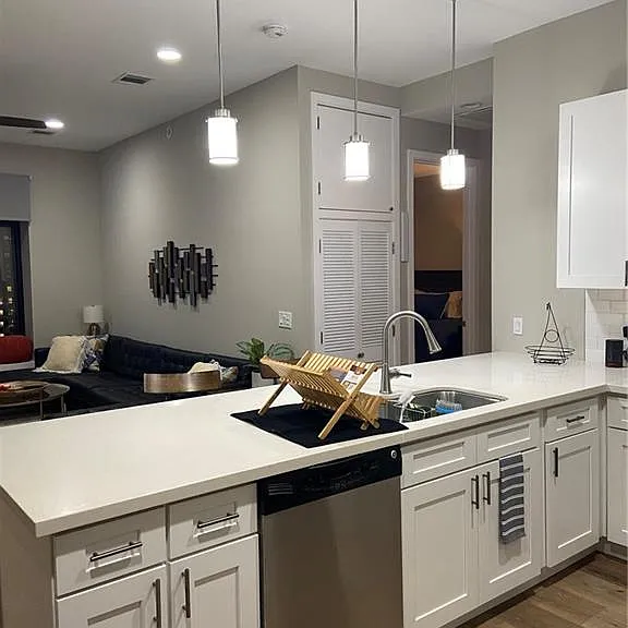 507 Sabine St #1006 — Photo 3