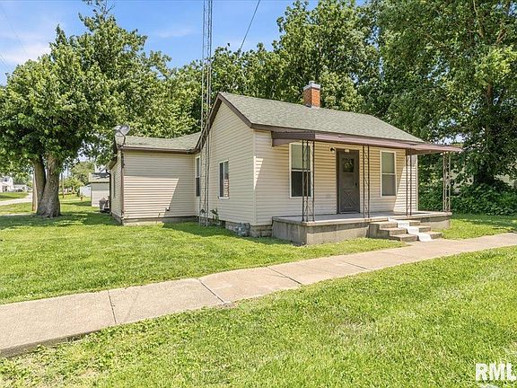 3rd image of 301 E Main St