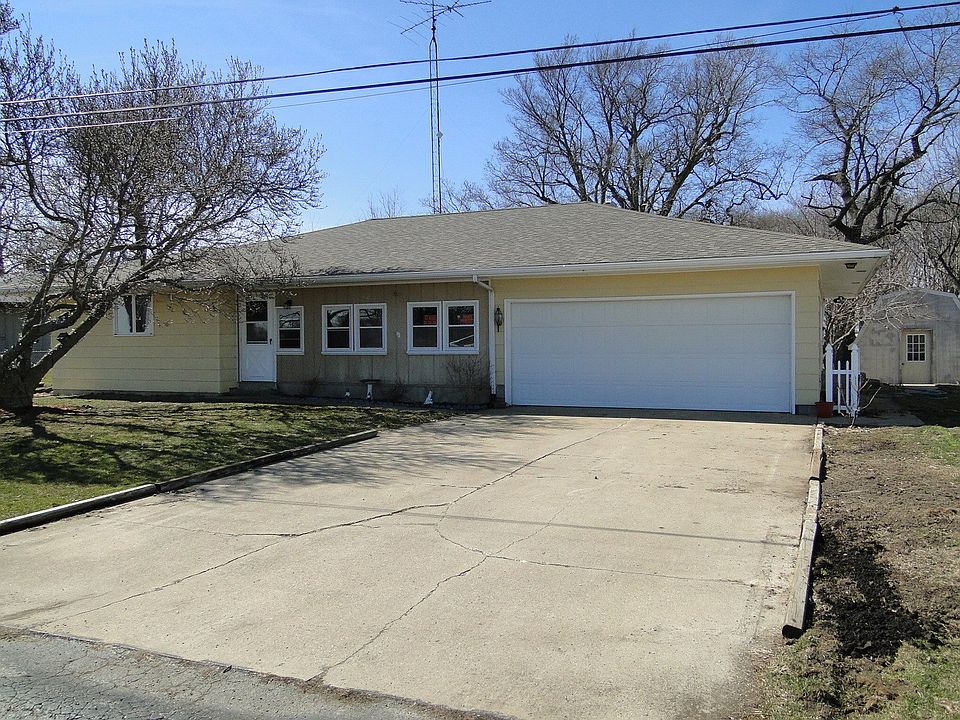 1st image of 125 S Oak Acre Dr