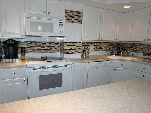 4th image of 4900 Brittany Dr S APT 1411