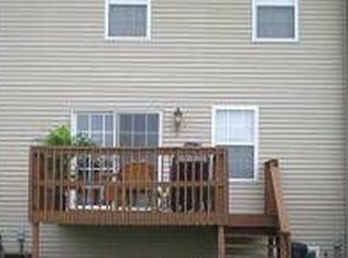 673 Walnut Tree Dr, Blandon, PA 19510