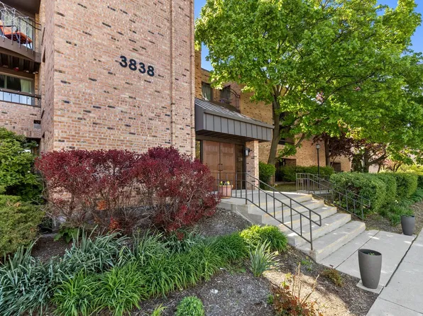 3838 N Oakland AVENUE #275, Shorewood, WI 53211