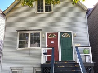 1745 W Newport Ave, Chicago, IL 60657