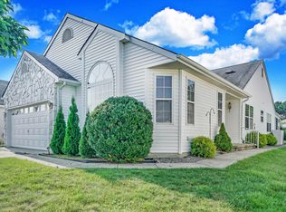 29 Portsmouth Dr, Toms River, NJ 08757